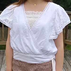 Jennifer & Grace White Eyelet Wrap Tie Front Top Size M